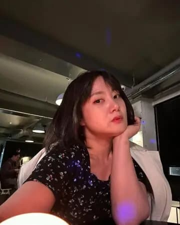 韩星朴娜勑车中争议事件相关配图(翻摄自IG)