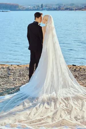 陈汉典与LULU在富士山周边留下爱的足迹的婚纱照